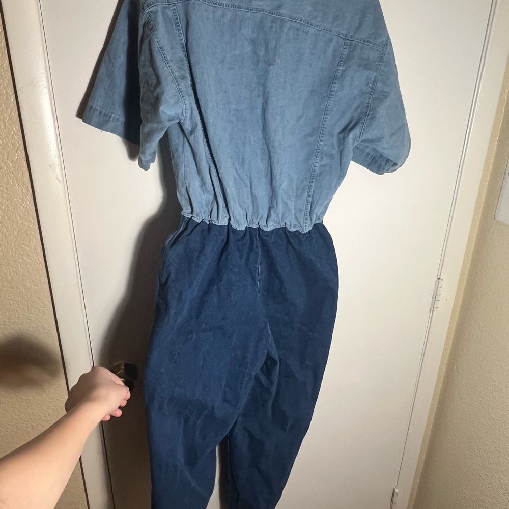 Dual colored denim jumpsuit - Picture 8 of 11